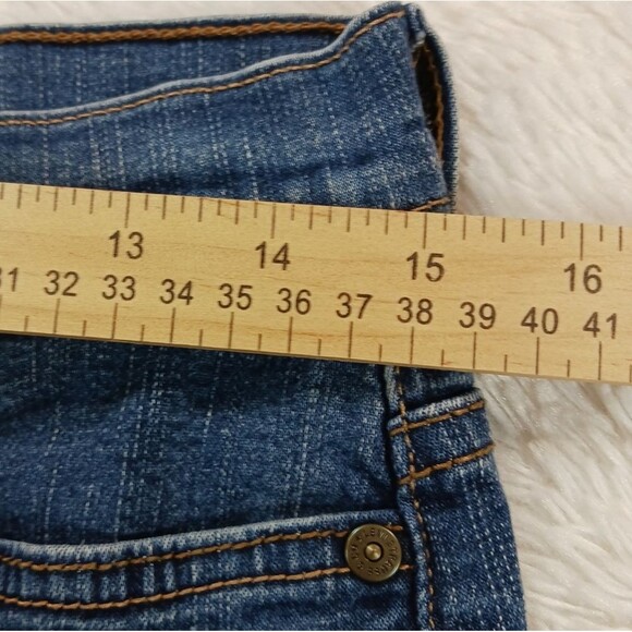 Levi's 512 High Rise/Tappered Leg 5 Pocket  " Mom" Denim Jeans Women's 14M. Blue - Picture 7 of 12